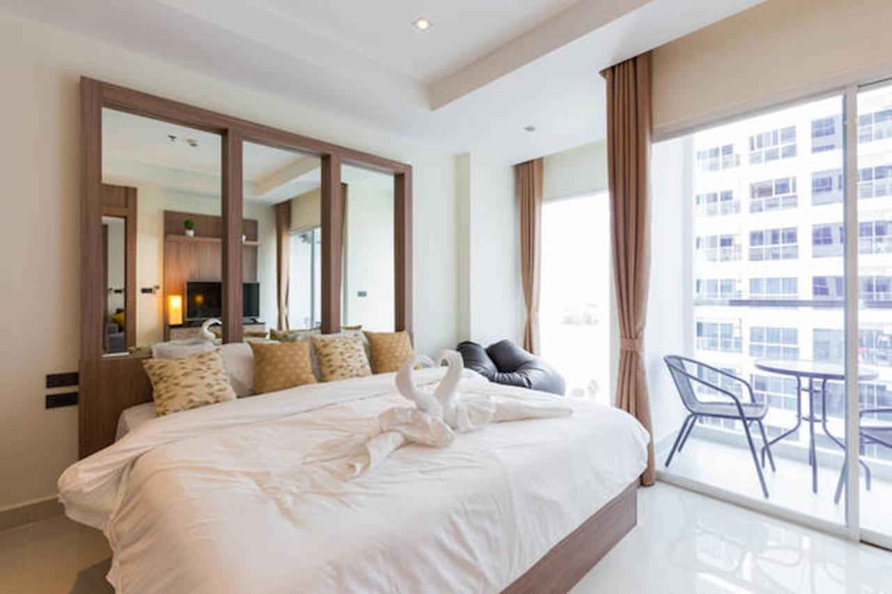Nam Talay Jomtien Beach Exterior photo