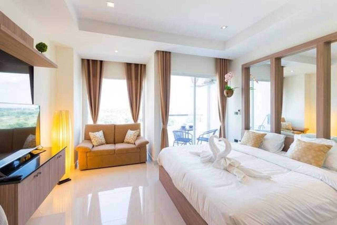 Nam Talay Jomtien Beach Exterior photo